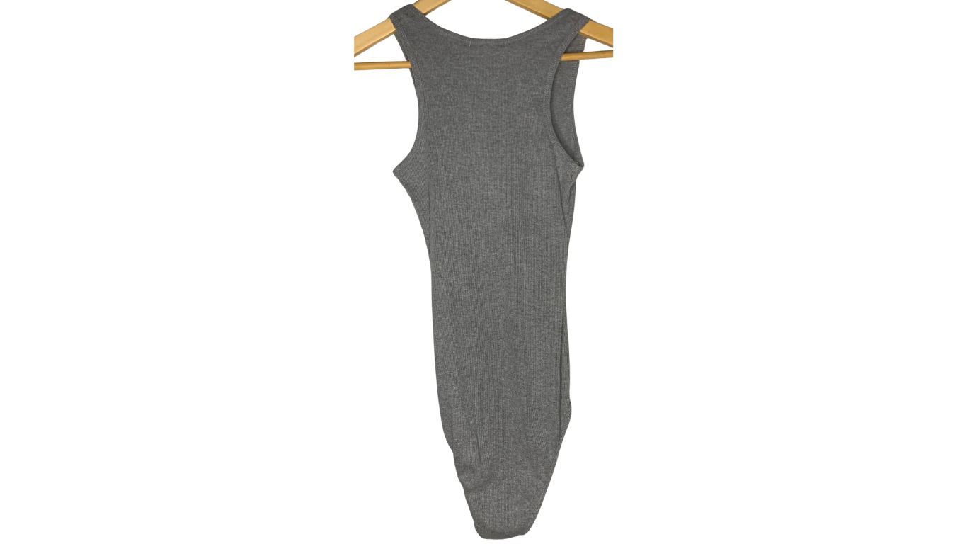 Cozy Gray Ribbed Sleeveless Bodysuit, S