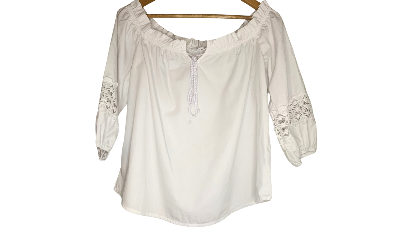 Classic Off-the-Shoulder White Blouse with Lace Accents, M