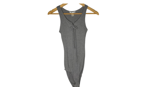 Cozy Gray Ribbed Sleeveless Bodysuit, S